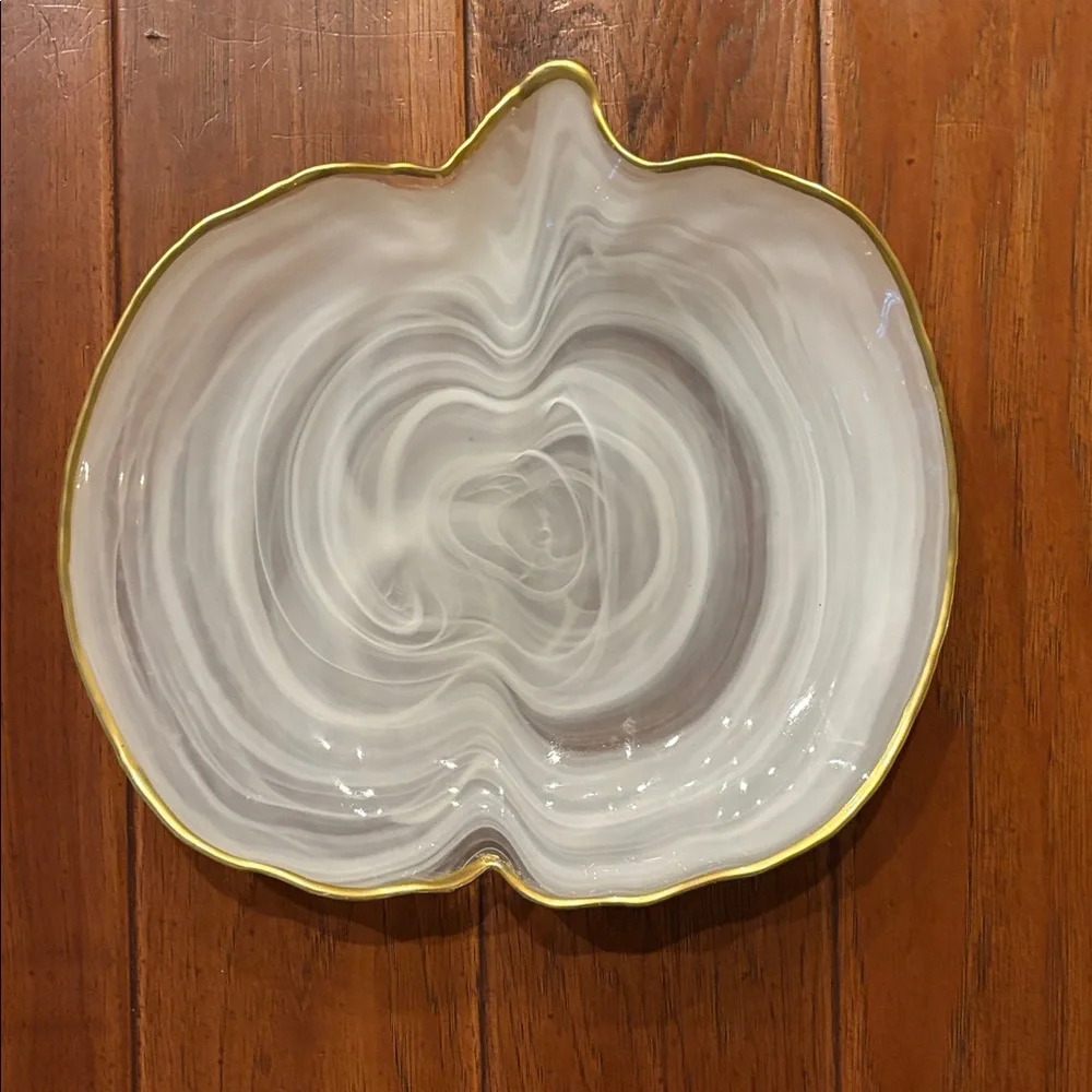 Vietri Alabaster Glass White Gold Edge Pumpkin Large Plate